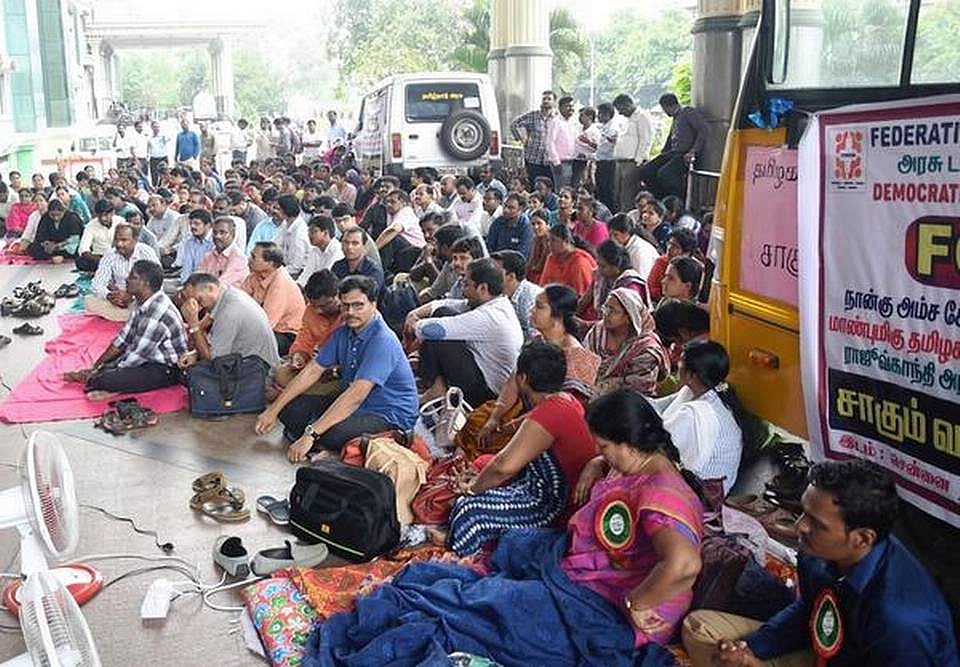 மருத்துவர்களின் போராட்டம் எதற்காக ? உண்மையான கோரிக்கைகள் என்ன ? - ஒரு மருத்துவரின் உண்மைப் பதிவு