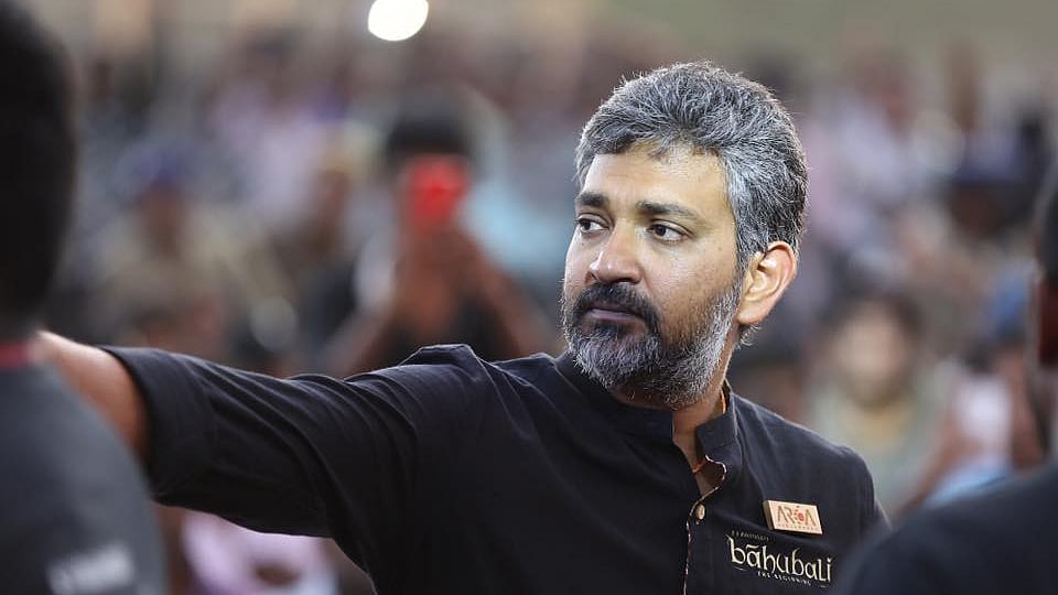  “இந்திய சினிமாவுக்கு என்ன செய்தார் ராஜமௌலி?” - பிரம்மாண்ட இயக்குநரின் பிறந்ததின சிறப்பு பகிர்வு!