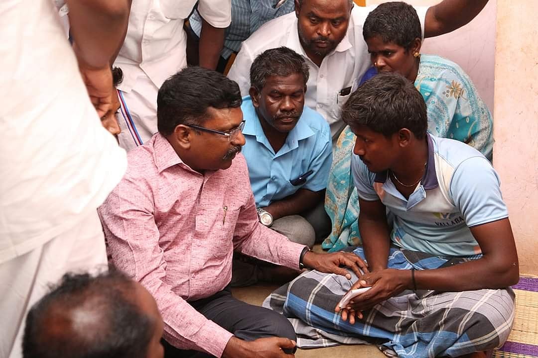 சுஜித் குடும்பத்தில் ஒருவருக்கு அரசு வேலையும், நிதியுதவியாக ரூ.1 கோடியும் வழங்குக - திருமாவளவன் கோரிக்கை!