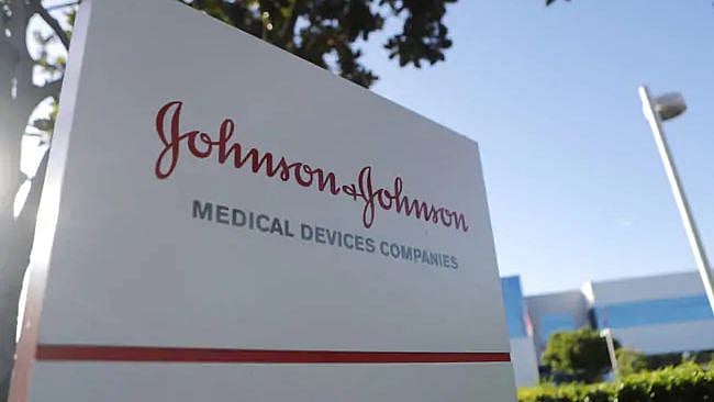 ‘ஜான்சன்&ஜான்சன்’ மருந்தால் இளைஞருக்கு வளர்ந்த மார்பகங்கள் - ரூ56000 கோடி அபராதம் விதித்த நீதிமன்றம்!