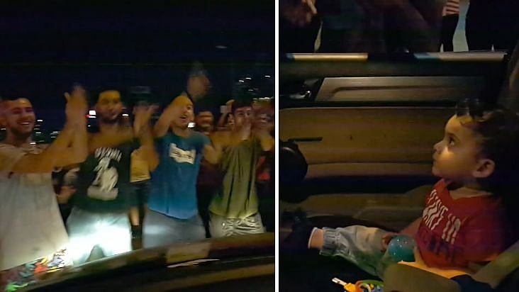 லெபனான் போராட்டத்தில் தாயையும், குழந்தையையும் நெகிழச் செய்த போராட்டக்காரர்கள்... அப்படி என்ன செய்தார்கள்?