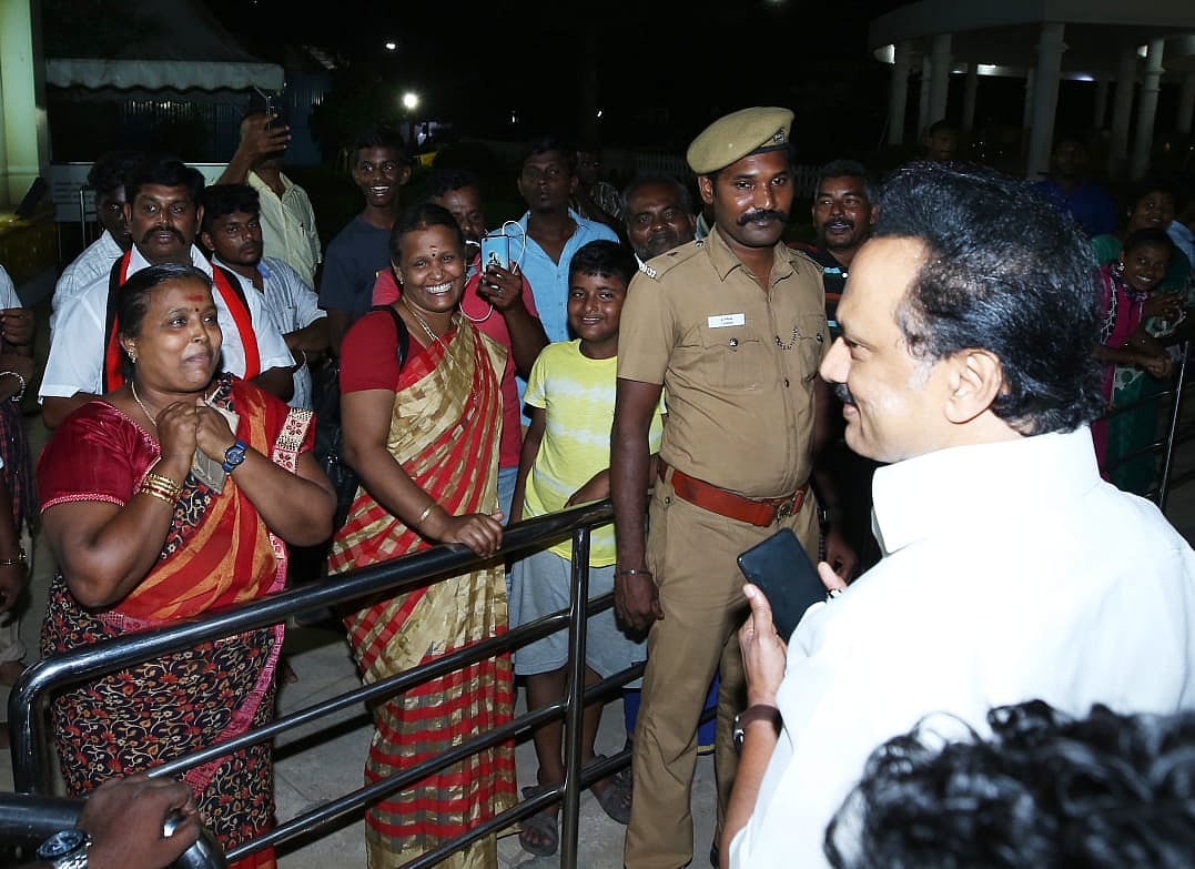 தீவிர தி.மு.க விசுவாசியுடன் வீடியோ காலில் உரையாடிய மு.க.ஸ்டாலின்... தொண்டர்கள் நெகிழ்ச்சி!