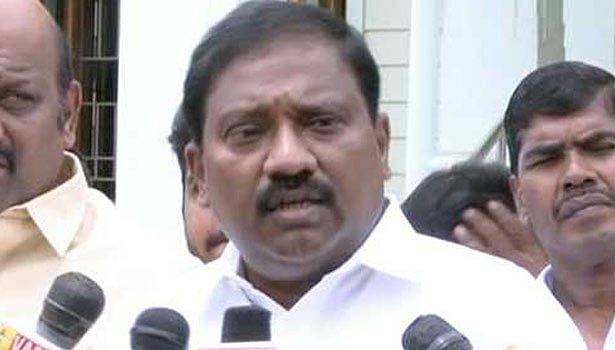 “கராத்தே தியாகராஜன் விளம்பரத்திற்காக எதையாவது பேசுவார்” - திருநாவுக்கரசர் குற்றச்சாட்டு!