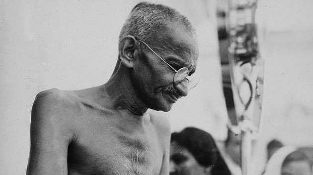 தேசத் தந்தையை ‘மகன்’ ஆக்கிய பா.ஜ.க எம்.பி : சர்ச்சை பேச்சால் பரபரப்பு!