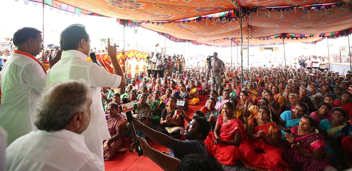 நாட்டைக் காக்க பணியாற்றிய ரூபி மனோகரனை தொகுதியையும் காப்பாற்றச் செய்யுங்கள் - ஸ்டாலின் பிரசாரம் (ஆல்பம்)