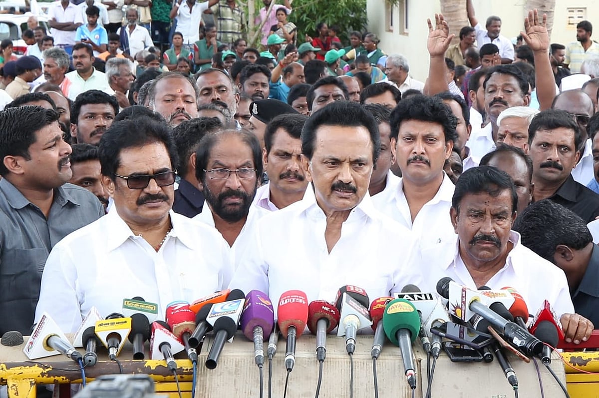 சுர்ஜித் குடும்பத்திற்கு முதல் ஆளாக நிதியுதவி செய்த மு.க.ஸ்டாலின்! #RipSurjith