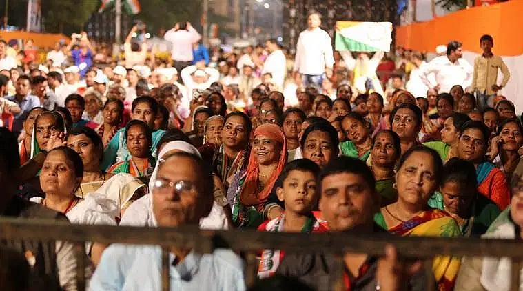 மகாராஷ்டிரா தேர்தல் : வாக்குறுதிகளைத் தெறிக்கவிடும் கட்சிகள்... மக்களின் ஆதரவைப் பெறப்போவது யார்?