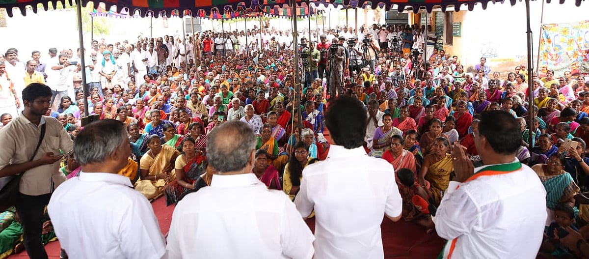 நாட்டைக் காக்க பணியாற்றிய ரூபி மனோகரனை தொகுதியையும் காப்பாற்றச் செய்யுங்கள் - ஸ்டாலின் பிரசாரம் (ஆல்பம்)