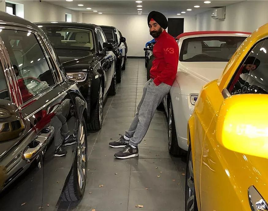 டர்பன் நிறத்துக்கு மேட்சிங்காக 20 ரோல்ஸ் ராய்ஸ் கார்கள் - இப்படியும் ஒரு இந்தியத் தொழிலதிபரா.. ?