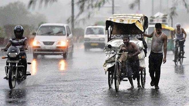 தமிழகத்தில் மேலும் 3 நாட்களுக்கு மழை நீடிக்கும்: வானிலை ஆய்வு மையம் தகவல்!