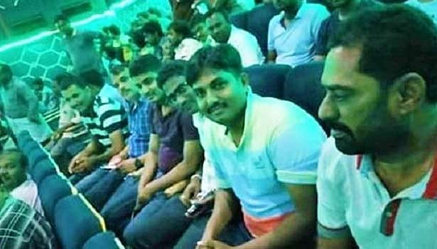 டூட்டியை கட் அடித்துவிட்டு ‘சைரா நரசிம்ம ரெட்டி’ சினிமாவுக்குப் போன 7 போலிஸாருக்கு நேர்ந்த கதி தெரியுமா?