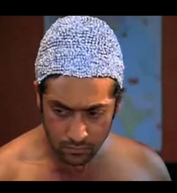 ‘அயன்’ சூர்யாவை மிஞ்சிய கேரள இளைஞன் : கடத்தல் தங்கம் கொச்சியில் சிக்கியது எப்படி? - பகீர் தகவல்கள்!