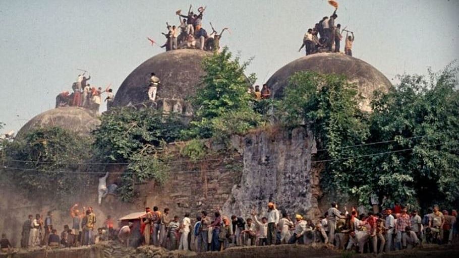 அயோத்தி வழக்கு: இறுதிக்கட்ட வாதங்கள் தொடங்கும் நிலையில் 144 தடை.., பதற்றத்தை ஏற்படுத்தும் மோடி அரசு!