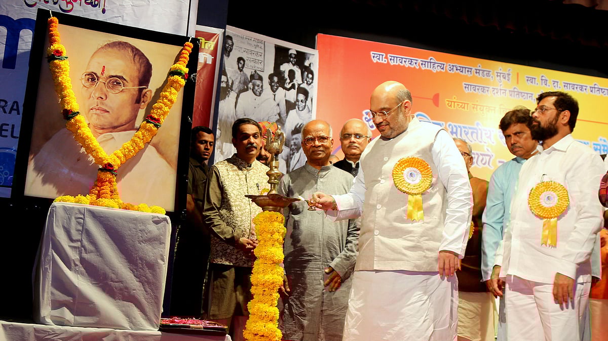 'சாவர்க்கரும் சிப்பாய்க் கலகமும்...' : வாய்க்கு வந்ததை வரலாறாகச் சொன்ன அமித் ஷா - இதுதான் சங்கி வரலாறா ?