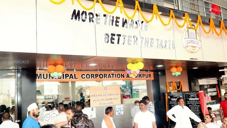 பிளாஸ்டிக்கை கொடுத்தால் உணவு இலவசம் - இந்த ஆஃபர் எங்கு தெரியுமா?