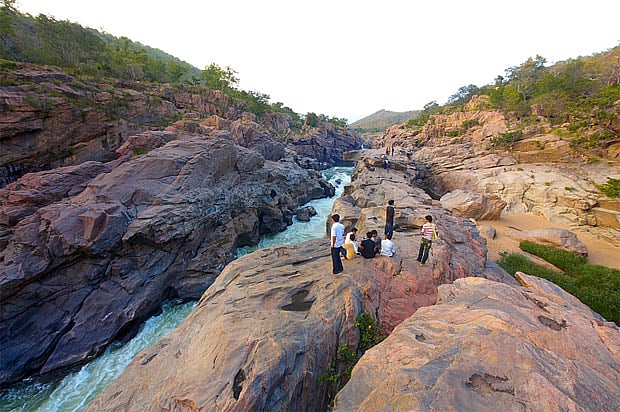 உயிர் ஆதாரமான காவிரி ஆற்றின் குறுக்கே மேகதாது அணை கட்ட மத்திய அரசு அனுமதிக்கக் கூடாது: வைகோ வலியுறுத்தல்!