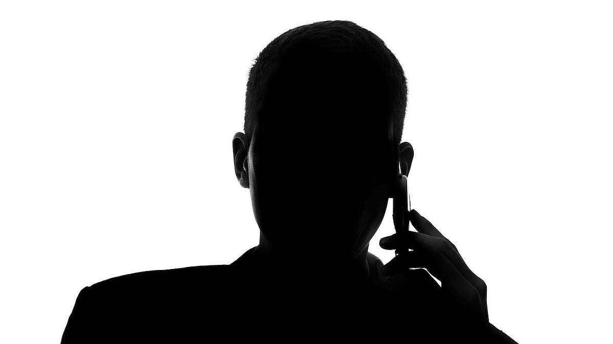 “திருடிய செல்போனை திருப்பிக் கொடுக்கணும்னா ரூ.6,000 கொடுங்க...” - போலிஸாரிடமே பேரம் பேசிய கொள்ளையன்!