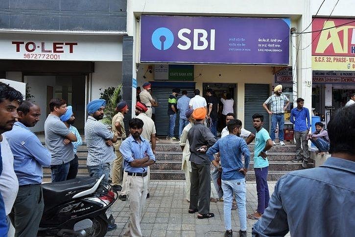 76000 கோடி ரூபாய் வாராக்கடனை தள்ளுபடி செய்தது SBI- 100 கோடிக்கு மேல் வாங்கிய 980 பேரின் கடன்கள் தள்ளுபடி!