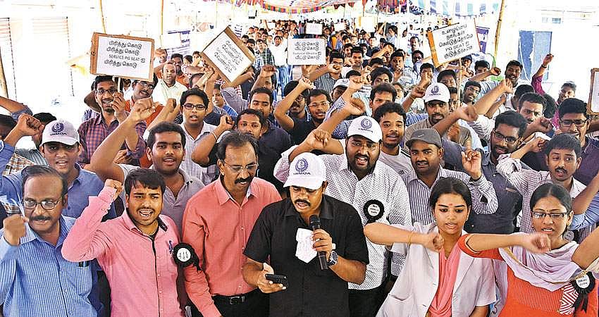 “போராடும் மருத்துவர்களுக்குக் கொடுத்த வாக்குறுதிகளை நிறைவேற்றுங்கள்” : அரசுக்கு முத்தரசன் கோரிக்கை!