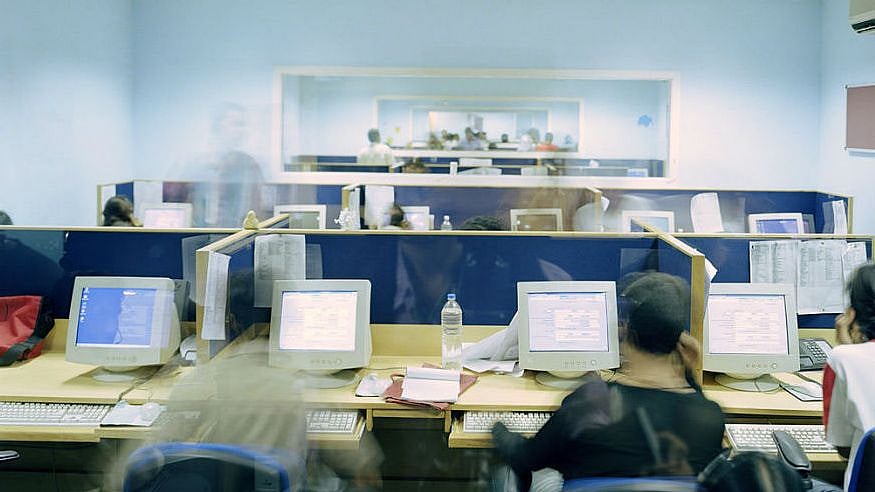 கொல்கத்தாவில் இருந்தபடி வெளிநாட்டவர்களிடம் கைவரிசை காட்டிய போலி கால்சென்டர் : விசாரணையில்அதிர்ச்சி தகவல்!