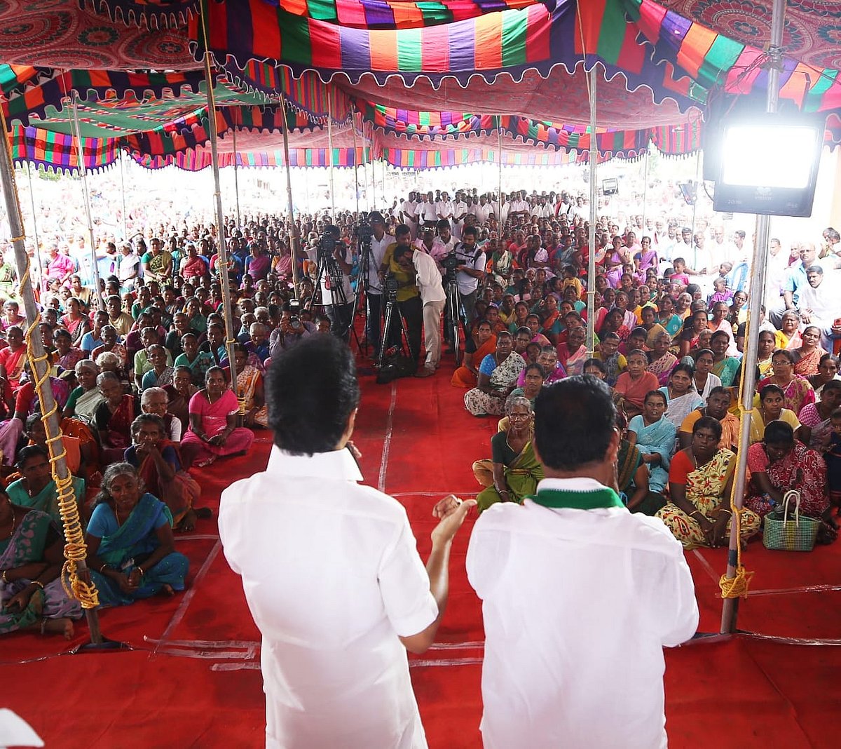 ஜெயலலிதாவின் பெயரைச் சொல்லி கொள்ளையடித்து வருகிறது அ.தி.மு.க அரசு : நாங்குநேரியில் மு.க.ஸ்டாலின் பிரசாரம்