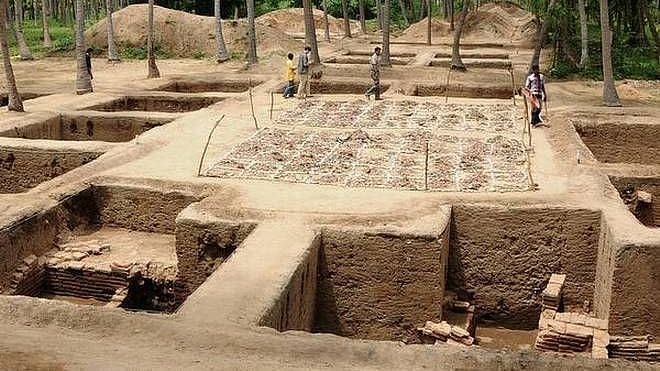 கீழடியை பார்வையிட இனிமேல் அனுமதி இல்லை: அகழாய்வு குழிகளை மூடும் தமிழக அரசு - ஆறாம் கட்ட பணிகள் எப்போது? 