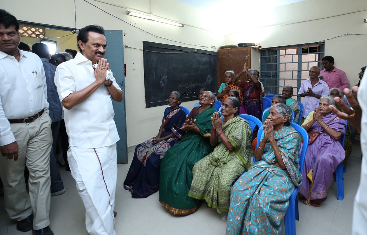 “8 ஆண்டுகளாக வெறும் மனு மட்டுமே கொடுத்து வருகிறது அ.தி.மு.க அரசு” : கொளத்தூரில் மு.க.ஸ்டாலின் பேட்டி!