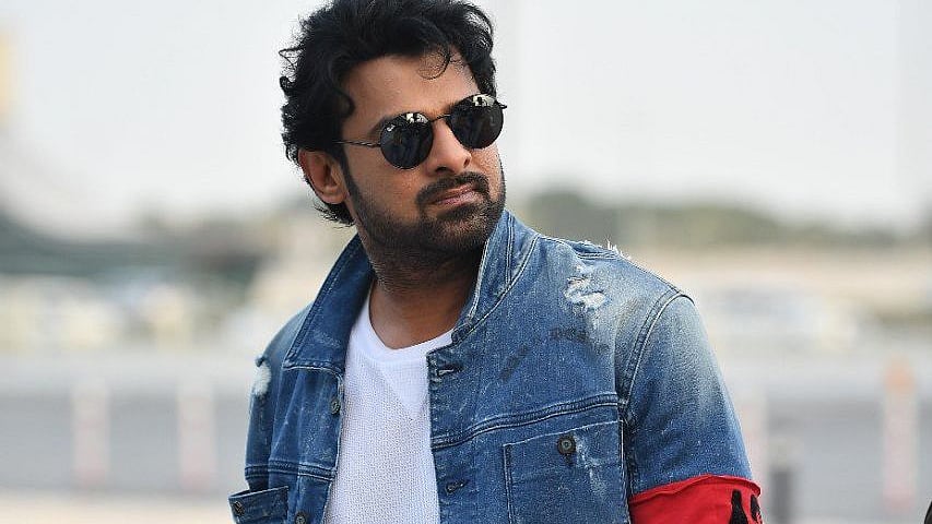 வழக்கமான தெலுங்கு ஹீரோ ‘பாகுபலி’யானது இப்படித்தான்! - பிரபாஸ் பிறந்ததின சிறப்புப் பகிர்வு!