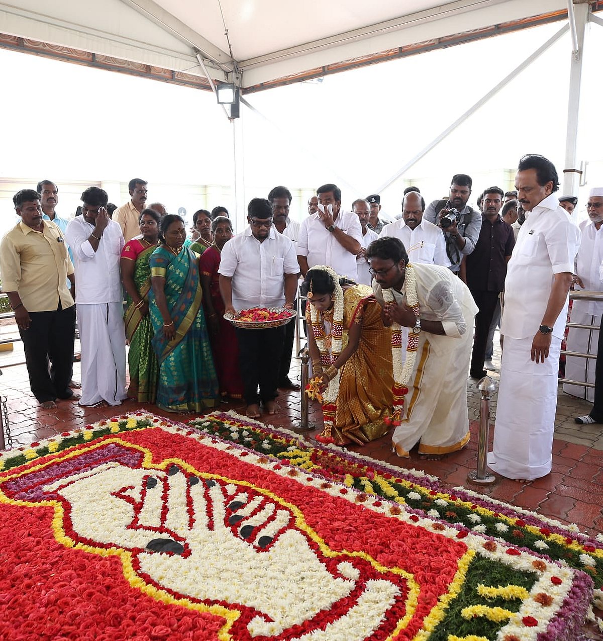 “தமிழினத் தலைவரின் ஓய்விடத்தில் தன்மான மணவிழா!” - உடன்பிறப்புகளுக்கு மு.க.ஸ்டாலின் மடல்!
