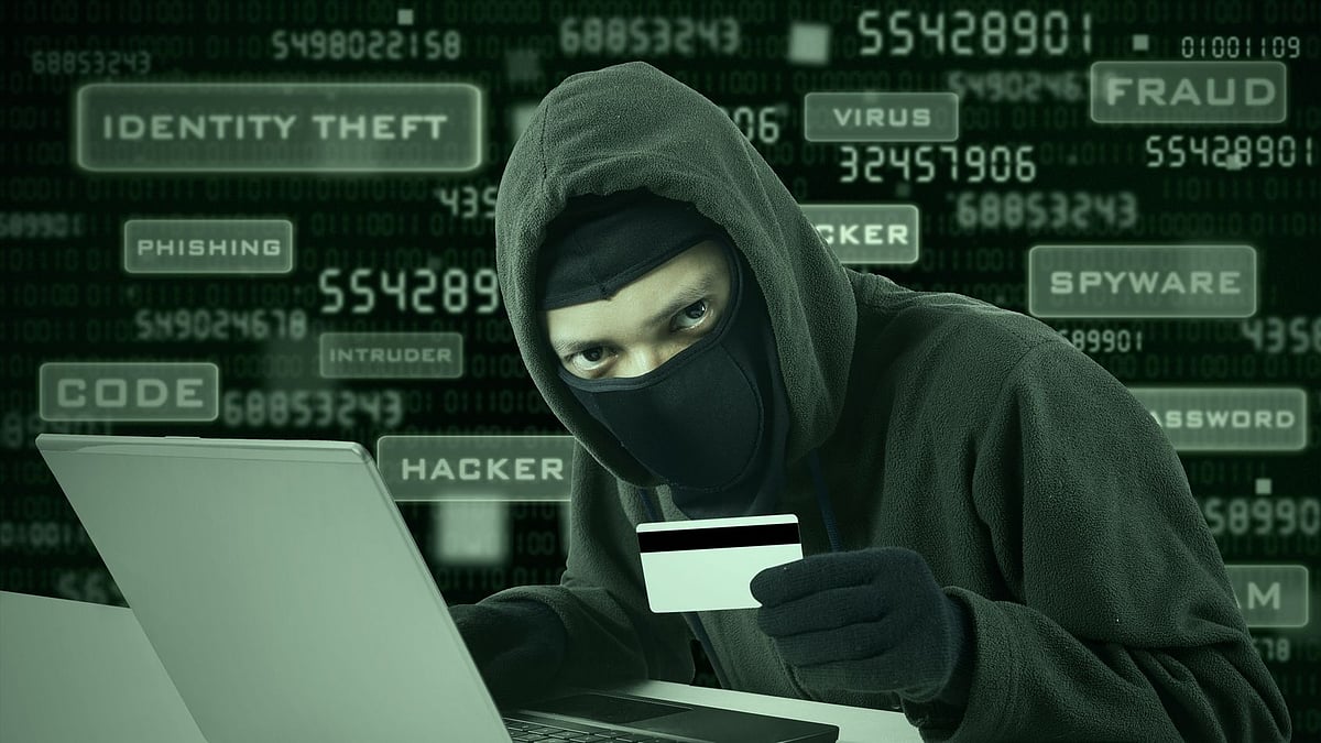 மக்களே உஷார்.. கலெக்டர் போல் செல்போனில் பேசி பண மோசடி செய்ய முயற்சி - சைபர் கிரைம் போலிஸார் எச்சரிக்கை!