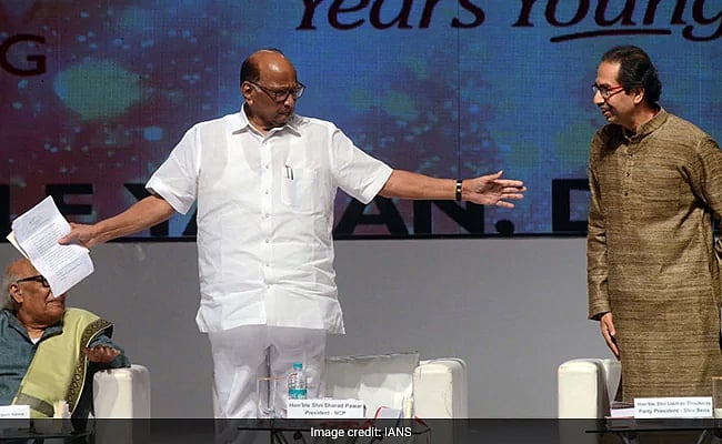 மராட்டிய அரசியல்: ‘ட்விஸ்ட்’ வைத்த சரத் பவார்... அவசர அவசரமாக இறுதி செய்யப்பட்ட கூட்டணி - பின்னணி என்ன?