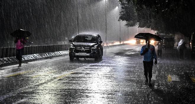 தமிழகத்தில் அடுத்த 24 மணி நேரத்தில் கனமழைக்கு வாய்ப்பு - சென்னை வானிலை ஆய்வு மையம்!