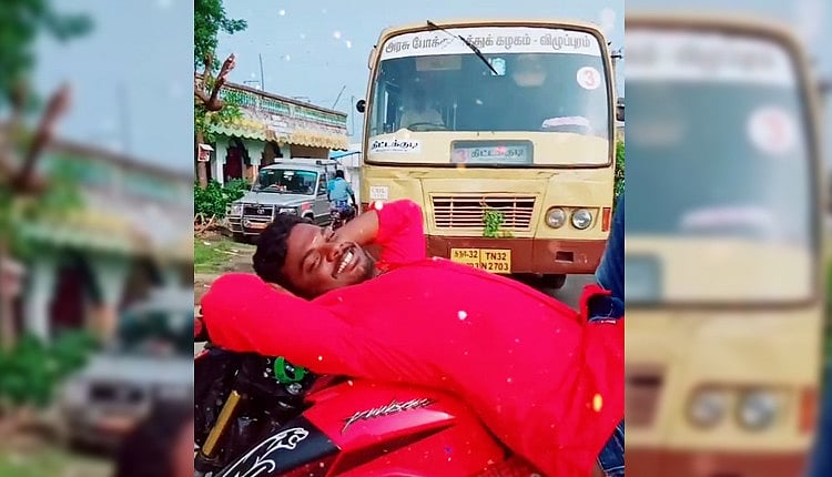 ‘டிக்-டாக்’ படுத்தும்பாடு : நடுரோட்டில் பேருந்தை மறித்து ‘TIKTOK’ செய்த இளைஞரை கைது செய்த போலிஸார்!