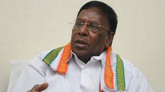 “ஹிட்லரின் தங்கை போல் செயல்படுகிறார் கிரண்பேடி” : புதுவை முதல்வர் நாராயணசாமி குற்றச்சாட்டு!