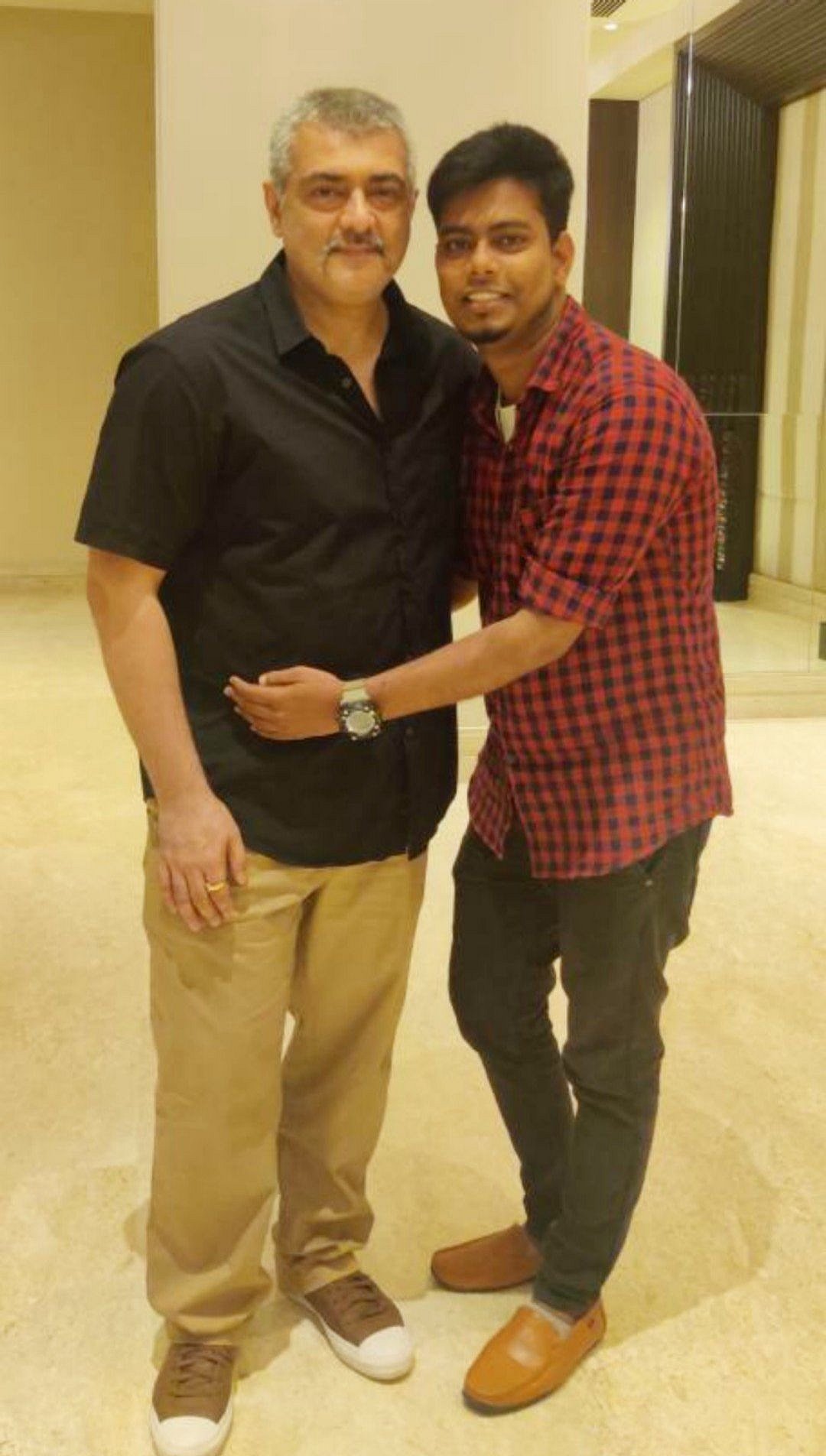 ‘வலிமை’ படத்தில் அஜித்துக்கு இரட்டை வேடமா? வைரலாகும் லேட்டஸ்ட் போட்டோ & வீடியோ!