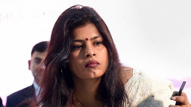 “முதல்வருக்கும் தெரியும்; இது பெரிய இடத்து விவகாரம்” : பெண் போலிஸ் அதிகாரியை மிரட்டிய பா.ஜ.க அமைச்சர்!