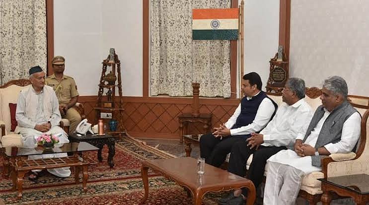 மகாராஷ்டிரா: ஆட்சியமைப்பதில் இருந்து பின்வாங்கிய பாஜக; சிவசேனாவை அழைத்த ஆளுநர்!