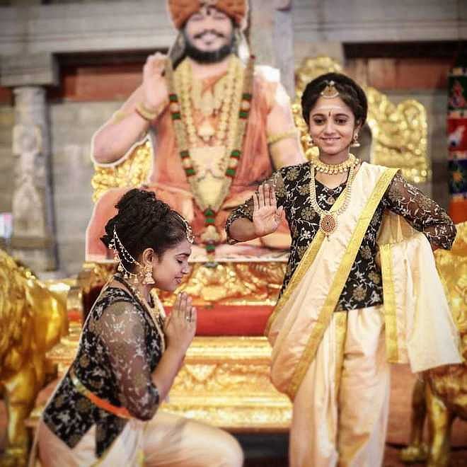 ’வெளிநாட்டுக்கு தப்பி ஓடிய நித்யானந்தா’ : இரண்டு பெண் சீடர்கள் கைது - பரபரப்புத் தகவல்கள்!
