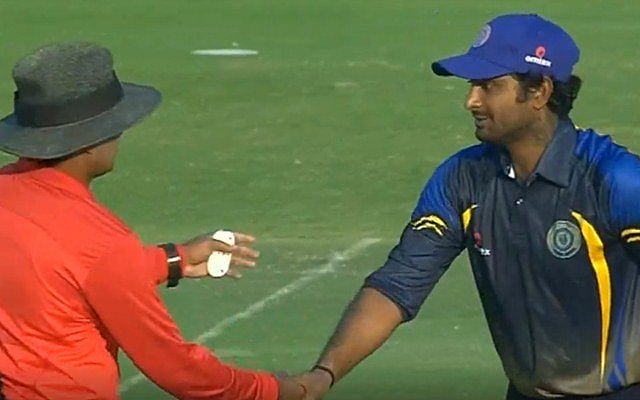 "பணக்காரர்கள் மற்றும் அரசியல்வாதிகளின் பிள்ளைகளுக்கே அணியில் முன்னுரிமை" - புகார்களை அடுக்கும் ராயுடு!