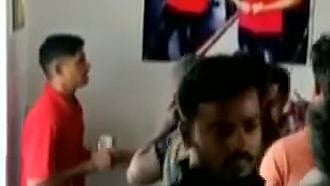 “இந்து முன்னணி நிர்வாகியிடமே முன்பணம் கேக்குறீயா?” - உடற்பயிற்சியாளர் மீது இந்து முன்னணியினர் தாக்குதல்!