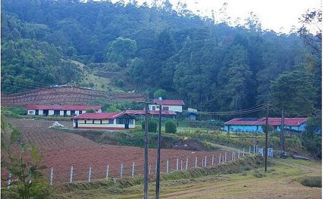 “சட்டவிரோத கட்டுமானங்கள் தொடர்வதற்கு அதிகாரிகளின் மெத்தனப்போக்கே காரணம்” - சென்னை உயர்நீதிமன்றம் கருத்து!