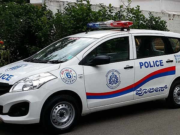 சிங்கம் பட பாணியில் ரவுடிகளை எச்சரித்து அனுப்பிய போலிஸ்!