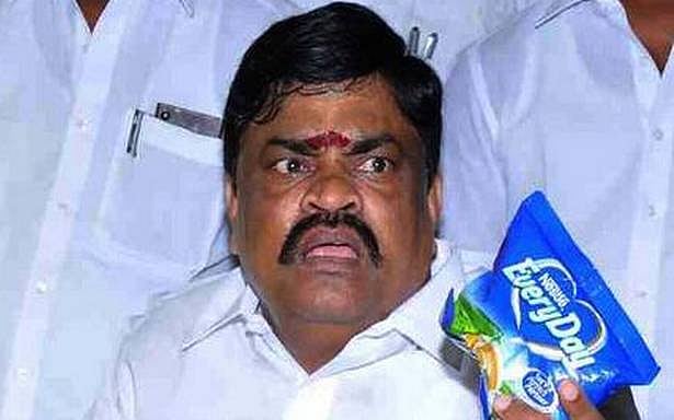 “முதலில் ஆவின் நிறுவனத்தைக் காப்பாற்றுங்கள்’’- அமைச்சர் ராஜேந்திரபாலாஜிக்கு பால் முகவர்கள் சங்கம் கடிதம்!