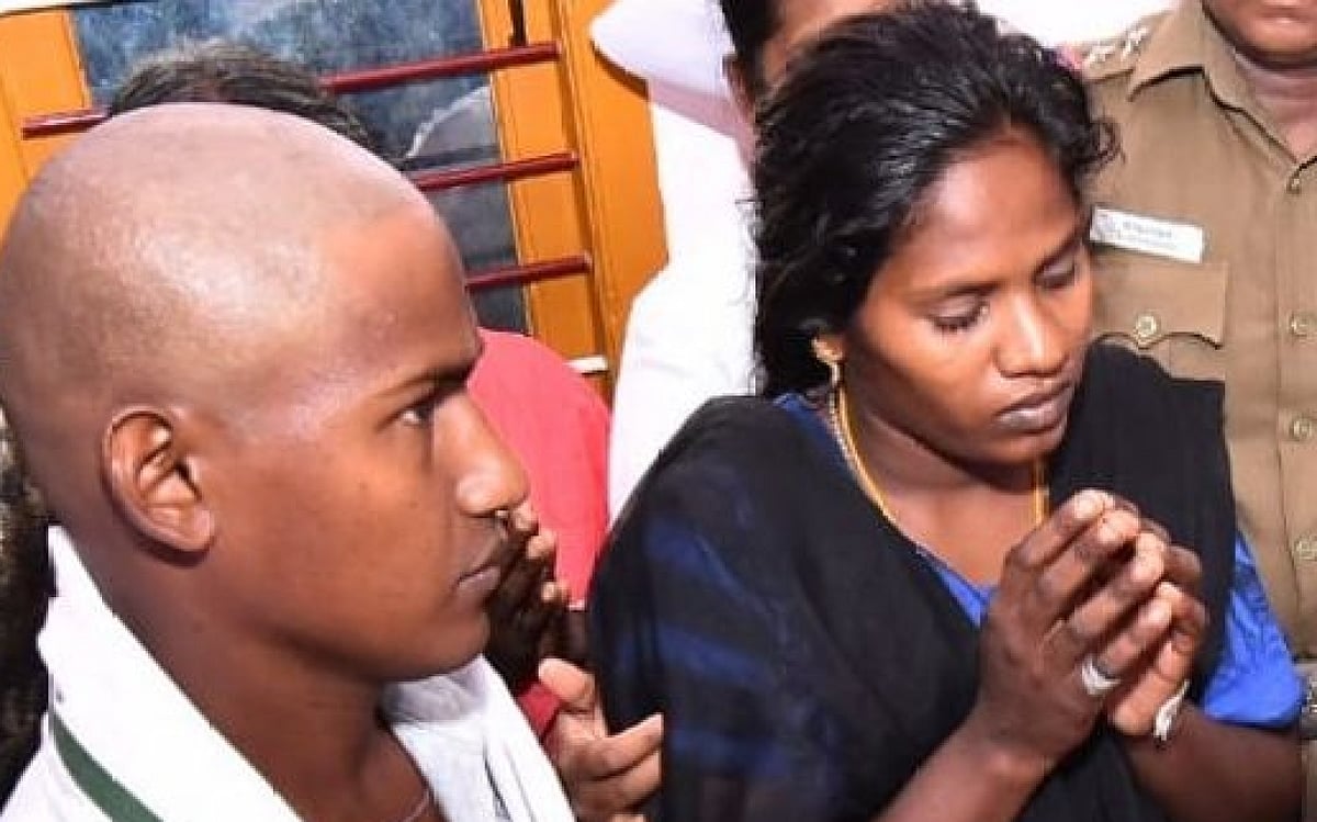 “சுஜித்தின் தாய்க்கு அரசுப் பணி வழங்க பரிசீலனை” - திருச்சி மாவட்ட ஆட்சியர் தகவல்!