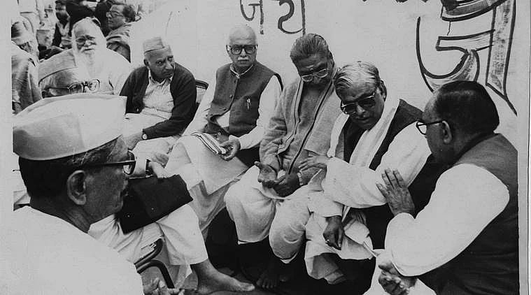 அயோத்தி அரசியல் : யார் இந்த லால் தாஸ்? - அயோத்தி கலவரம் உருவானது எப்படி ?