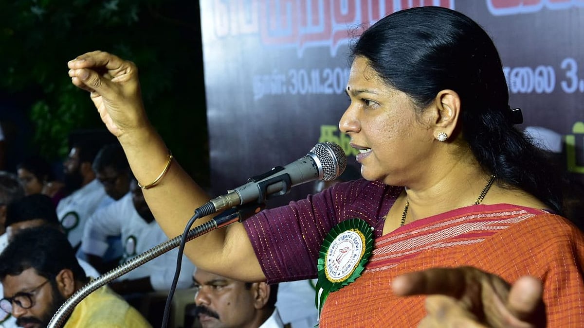 ”ஜனநாயக நாட்டில் ஊடகங்கள் மீது தாக்குதல் நடத்துவதா?”: எடப்பாடி அரசிற்கு தி.மு.க எம்.பி கனிமொழி எச்சரிக்கை