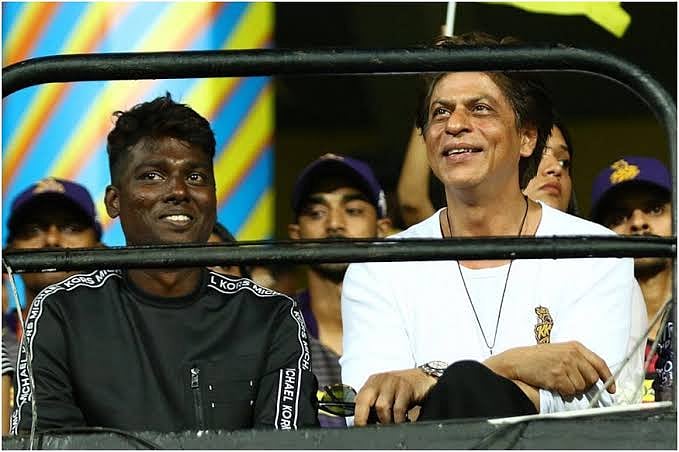 ஹிரானியுடன் இணைந்த ஷாருக்கான் : அப்போ அட்லியுடனான படம்? - பாலிவுட்டில் பரபரப்பு தகவல்கள்!