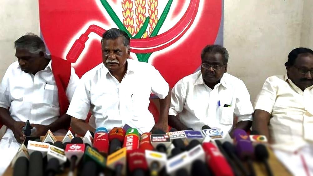 “விளம்பர மோகத்தால் ஆளும் கட்சியே நீதிமன்ற வழிகாட்டுதலை மீறுகிறது”- இரா.முத்தரசன் கடும் கண்டனம்!
