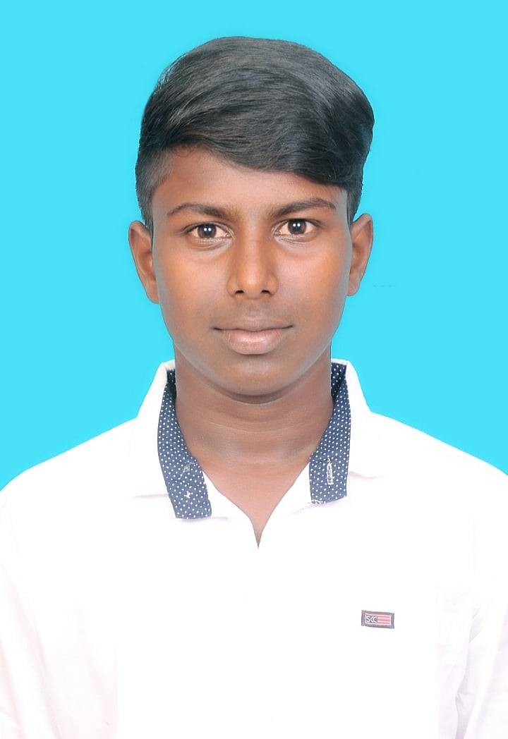 பாலிடெக்னிக் கல்லூரி மாணவர் முகேஷ்