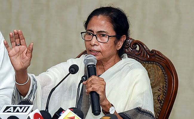 ”தேசிய குடிமக்கள் பதிவேட்டை எனது அரசாங்கம் அனுமதிக்காது” - அமித் ஷாவுக்கு சவால் விடும் மம்தா பானர்ஜி!